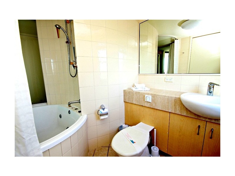 70/188 Grand Palais, Alexandra Parade, Alexandra Headland QLD 4572