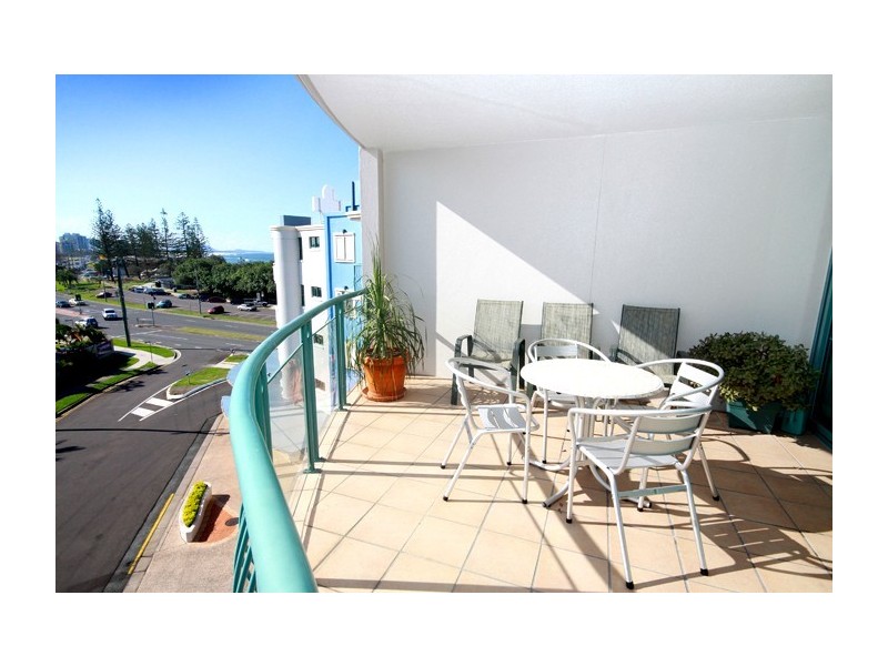 70/188 Grand Palais, Alexandra Parade, Alexandra Headland QLD 4572