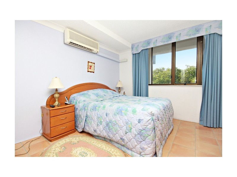 9/81 Elouera Towers, Sixth Avenue, Maroochydore QLD 4558