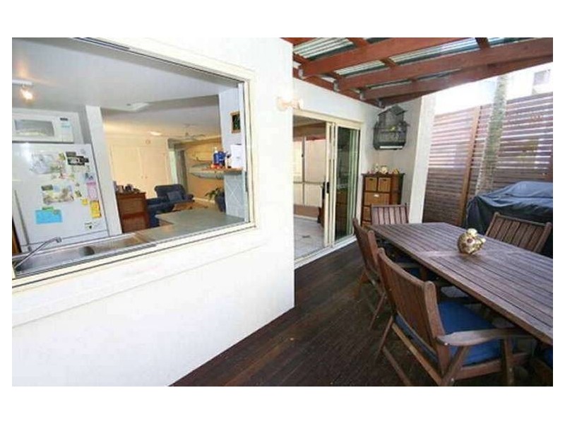 U2/219 Bradman Ave, Maroochydore QLD 4558