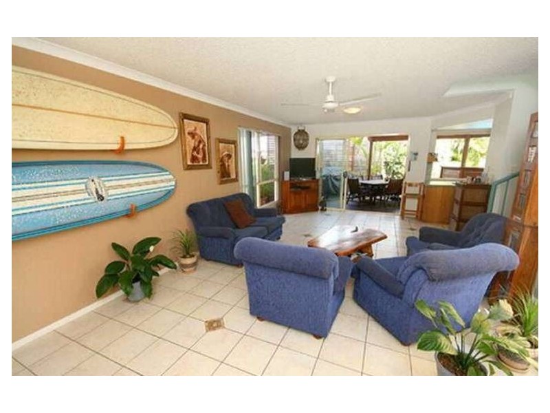 U2/219 Bradman Ave, Maroochydore QLD 4558