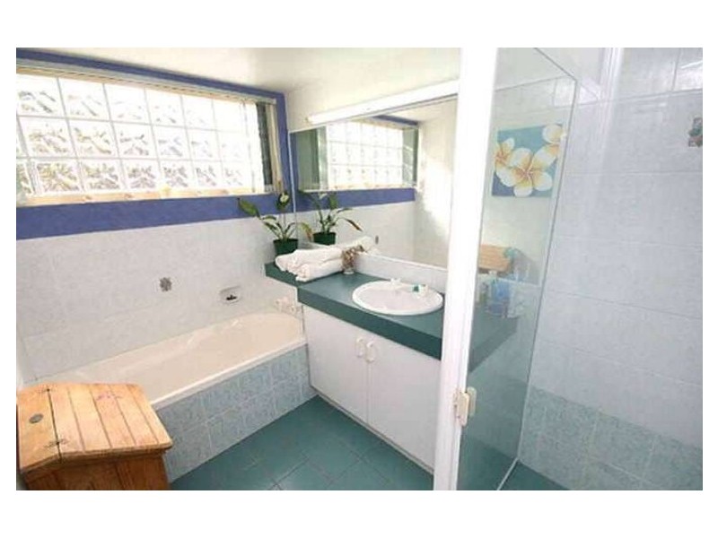 U2/219 Bradman Ave, Maroochydore QLD 4558
