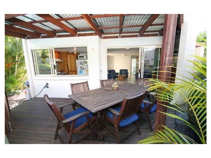 U2/219 Bradman Ave, Maroochydore QLD 4558