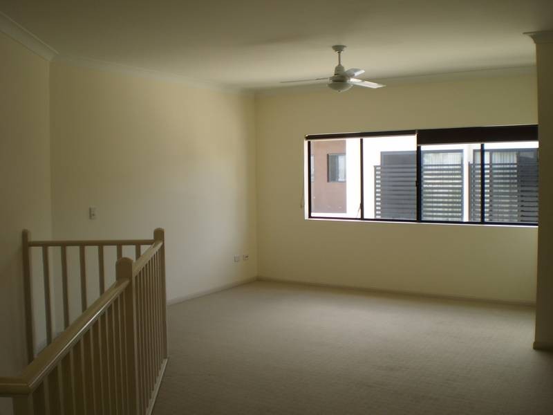 5/8 Hinley Avenue, Maroochydore QLD 4558