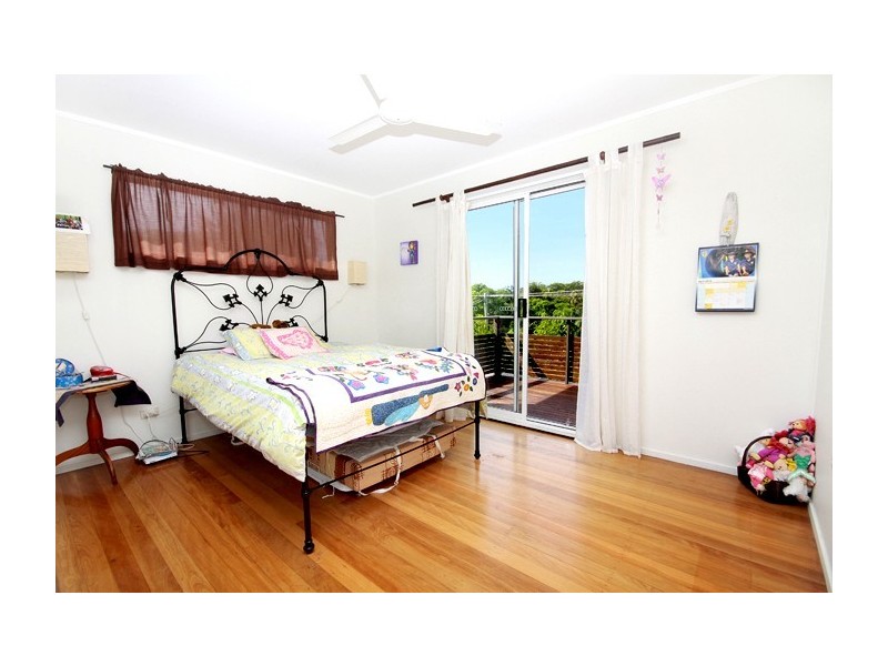 5 Woonum Road, Alexandra Headland QLD 4572