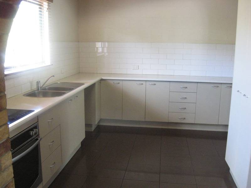 11 Hilltop Crescent, Maroochydore QLD 4558