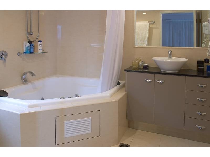 611/102 Newport at Seaforth, Alexandra Parade, Alexandra Headland QLD 4572