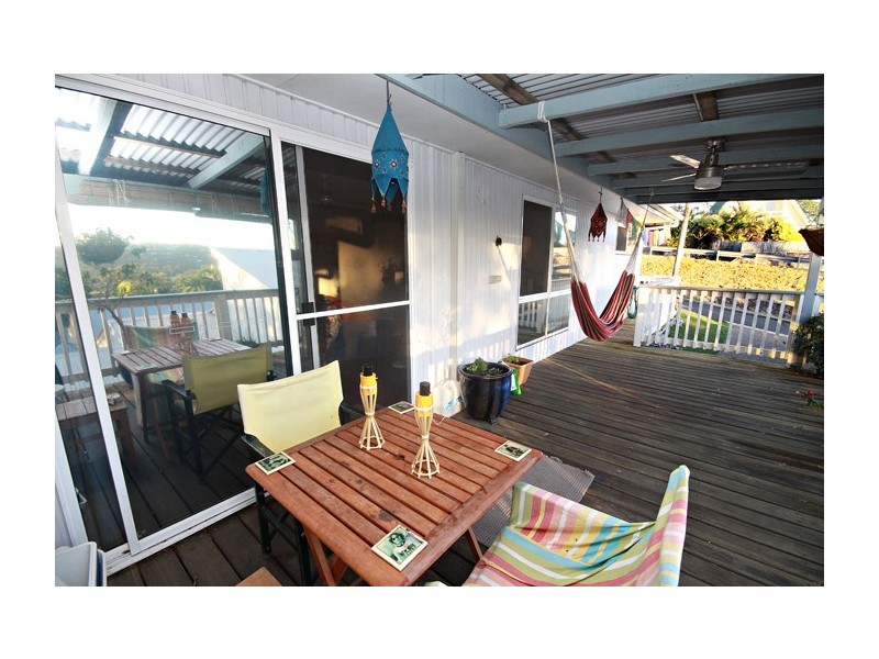 1&2/76 Tantula Road West, Alexandra Headland QLD 4572