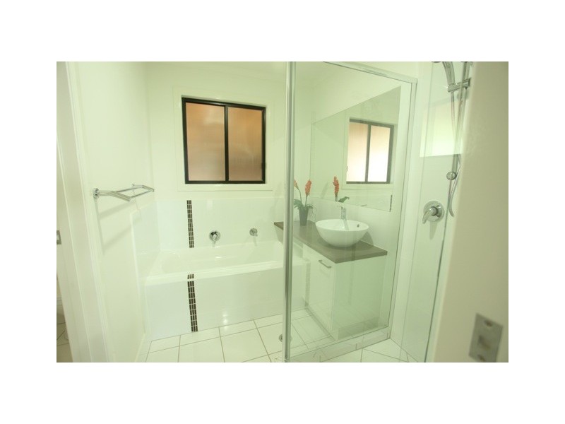 6 Donna Place, Buderim QLD 4556