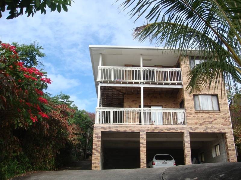 7 Yakola Parade, Alexandra Headland QLD 4572