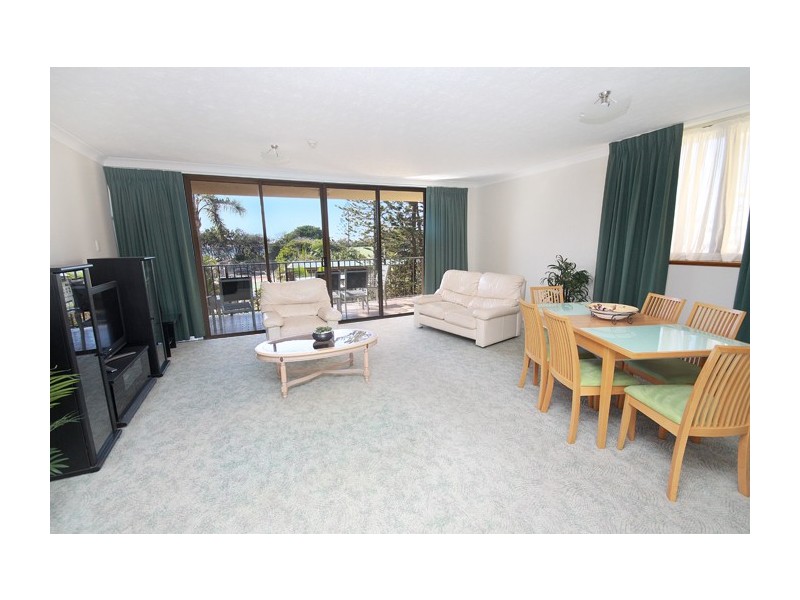 10/27 Majorca Isle, Sixth Avenue, Maroochydore QLD 4558