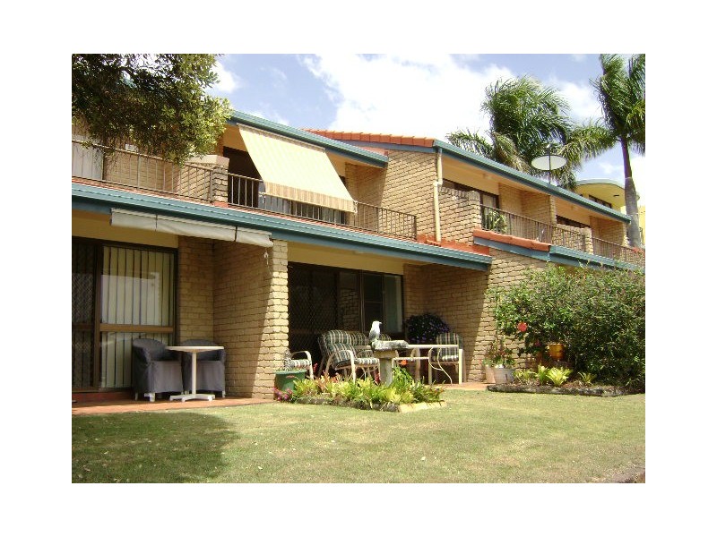 3/2 Villas Ten, Broadmeadows Road, Maroochydore QLD 4558