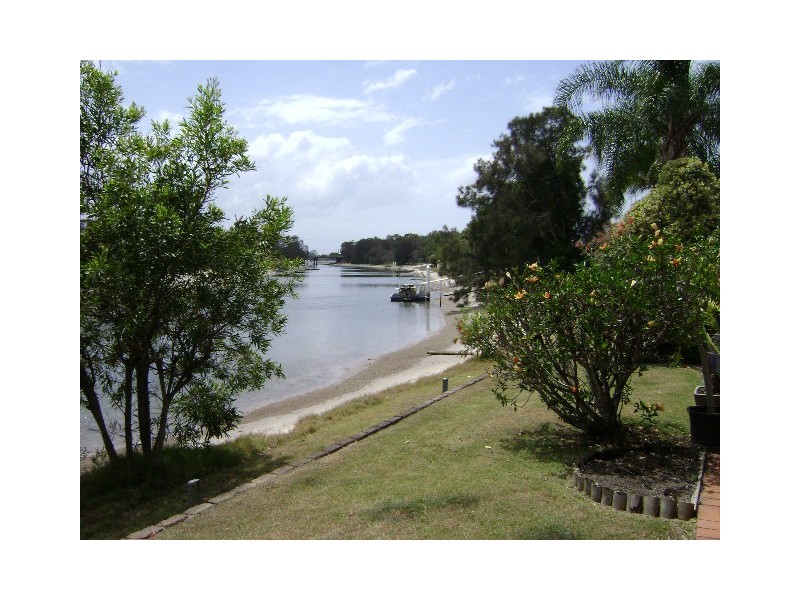 3/2 Villas Ten, Broadmeadows Road, Maroochydore QLD 4558
