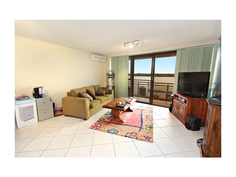 2B/120 Trafalgar Towers, Duporth Avenue, Maroochydore QLD 4558