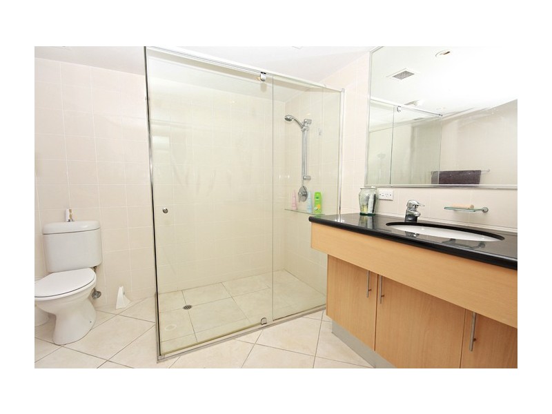 2B/120 Trafalgar Towers, Duporth Avenue, Maroochydore QLD 4558