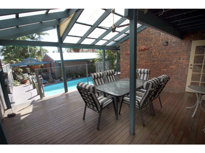 21 Victor Street, Alexandra Headland QLD 4572