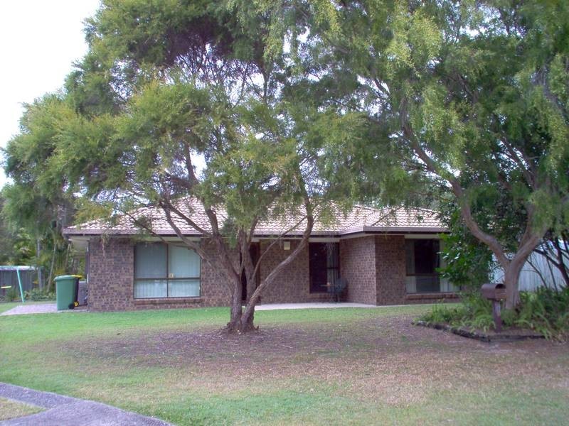 4 Levy Court, Kuluin QLD 4558