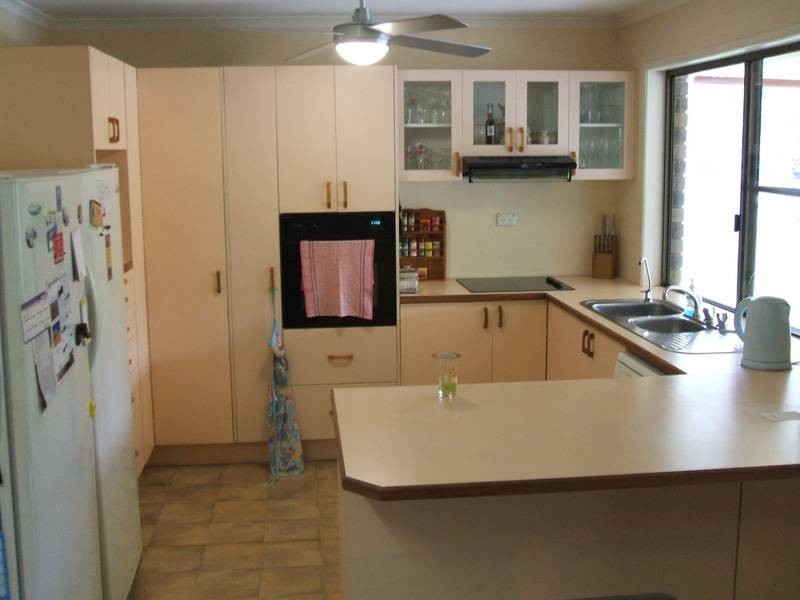 4 Levy Court, Kuluin QLD 4558