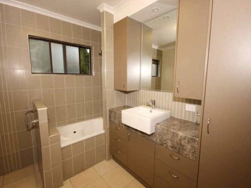 346 Main Road, Kuluin QLD 4558