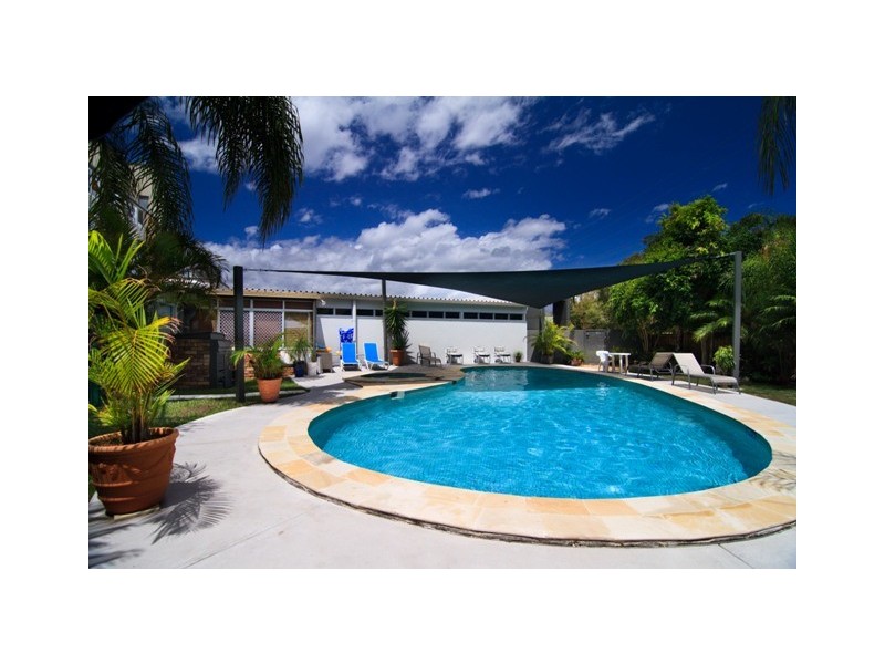 11/24 Suncoast Resort, Wirraway Street, Alexandra Headland QLD 4572