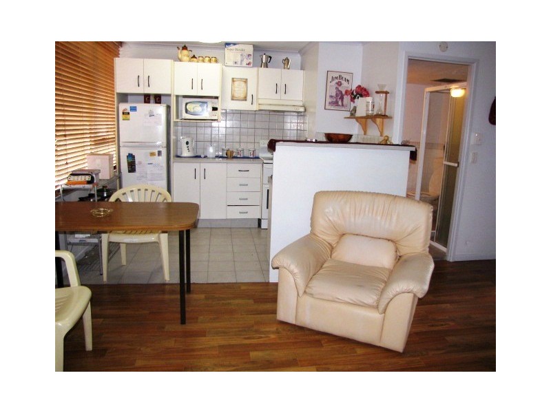 11/24 Suncoast Resort, Wirraway Street, Alexandra Headland QLD 4572