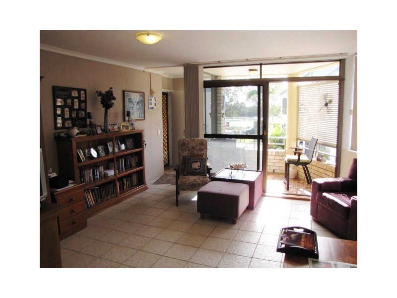 3/41 Quiet Waters East, Bradman Avenue, Maroochydore QLD 4558