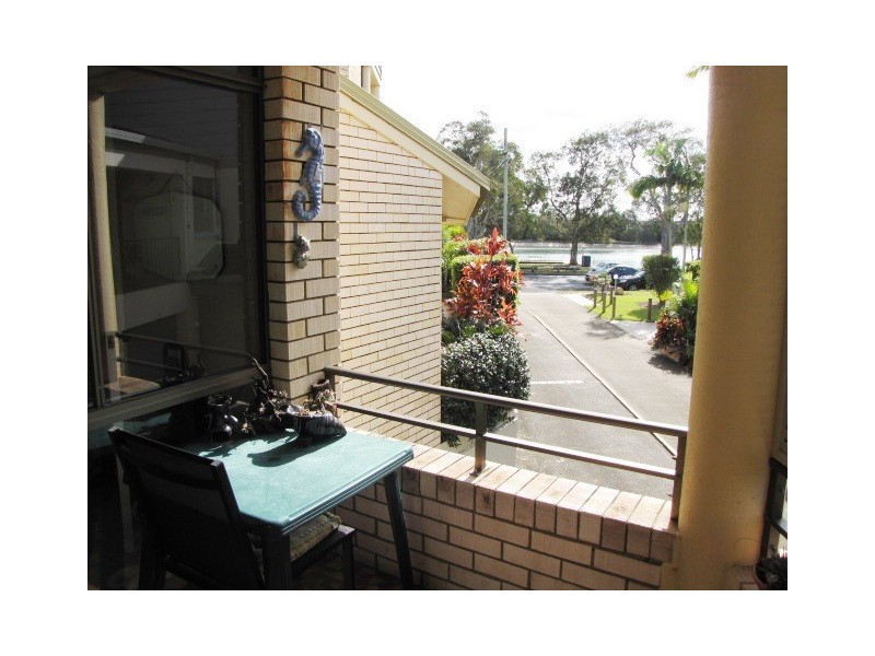 3/41 Quiet Waters East, Bradman Avenue, Maroochydore QLD 4558