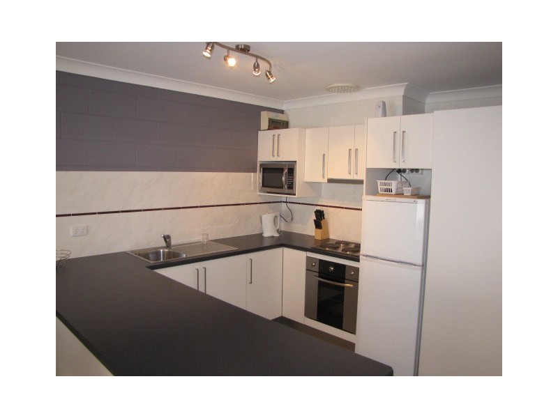 5/11 Palmgrove, Pacific Terrace, Alexandra Headland QLD 4572