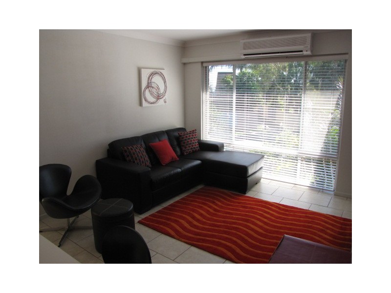 5/11 Palmgrove, Pacific Terrace, Alexandra Headland QLD 4572