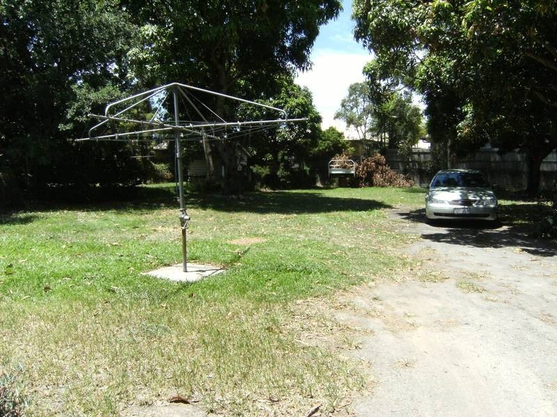 235 Bradman Avenue, Maroochydore QLD 4558