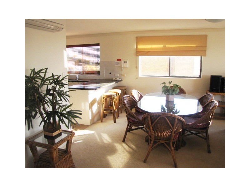12/62 Riverdance Apartments, River Esplanade, Mooloolaba QLD 4557