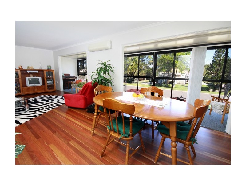 18 Broadsea Avenue, Maroochydore QLD 4558