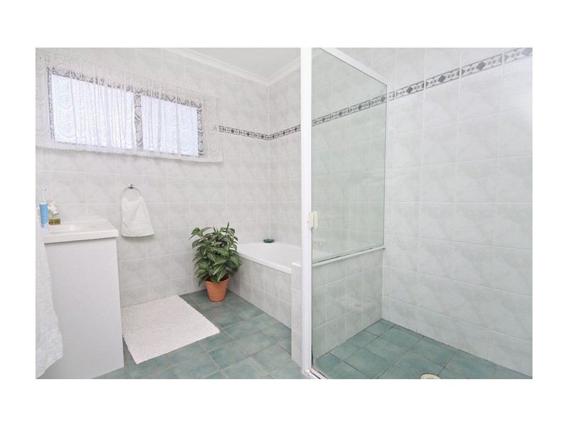 18 Broadsea Avenue, Maroochydore QLD 4558