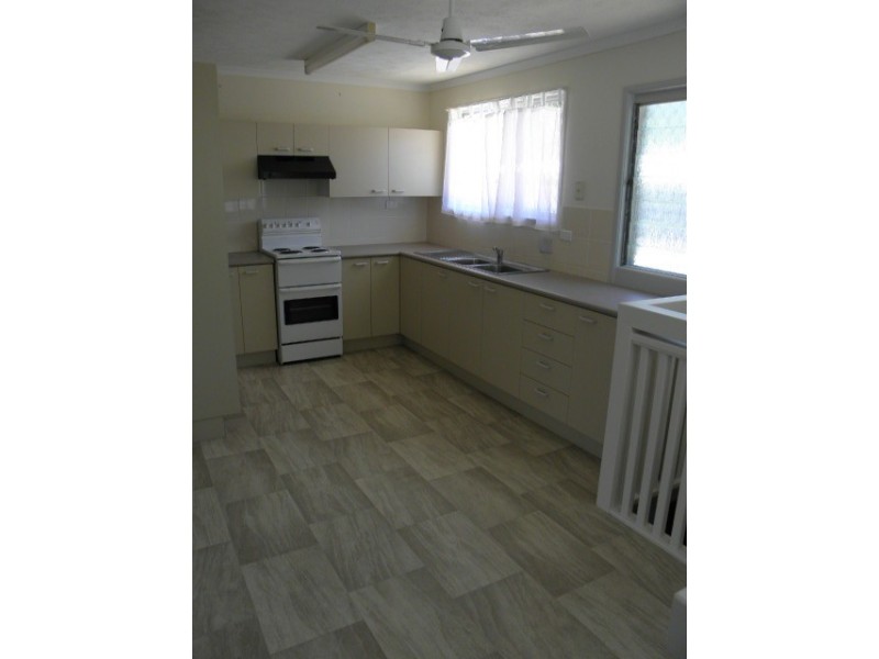 27 Oloway Crescent, Maroochydore QLD 4558