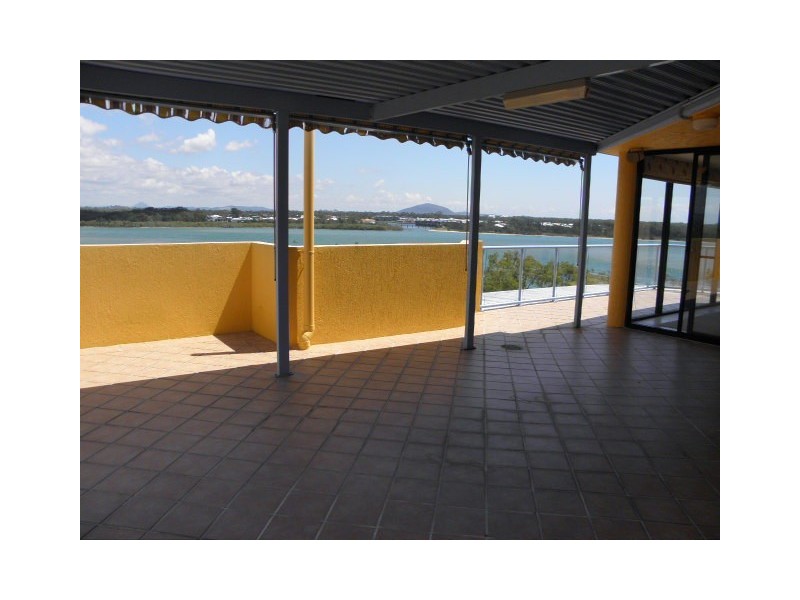 18/12 ‘Crystal Waters’ Picnic Point Esp, Maroochydore QLD 4558