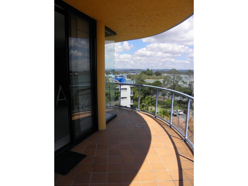 18/12 ‘Crystal Waters’ Picnic Point Esp, Maroochydore QLD 4558