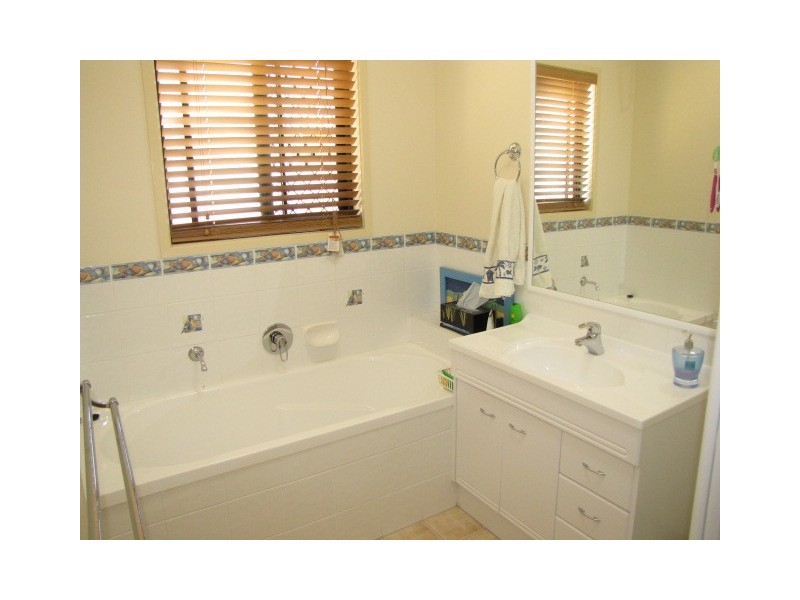 7 Croton Place, Currimundi QLD 4551