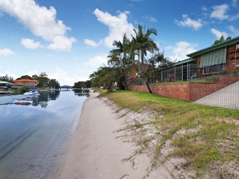 12 Swinbourne Lane, Maroochydore QLD 4558