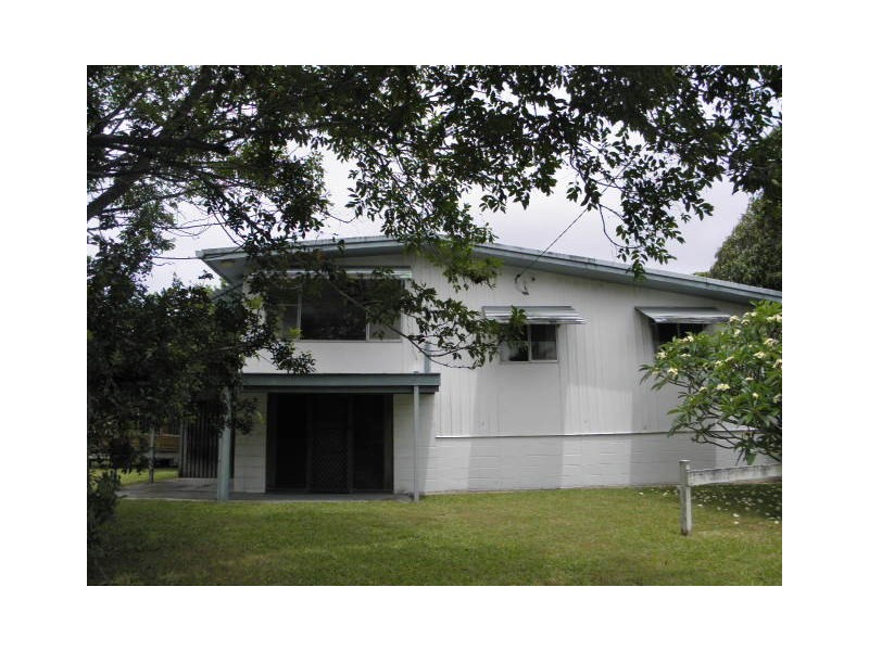 21 Broadwater Avenue, Maroochydore QLD 4558