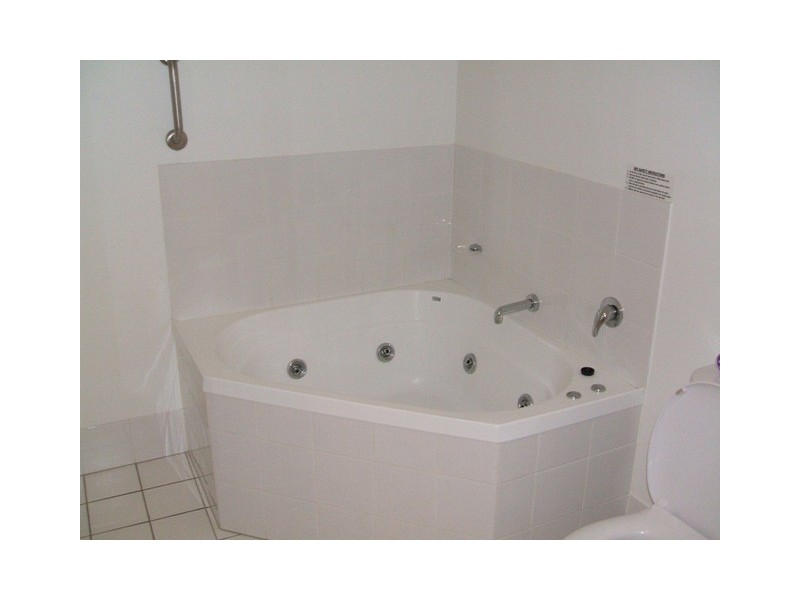 423/10 Lagoons at Seaforth, Okinja Road, Alexandra Headland QLD 4572