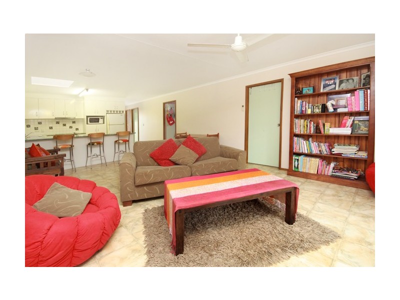 2/2 Anchorage Court, Tuckwell Court, Maroochydore QLD 4558