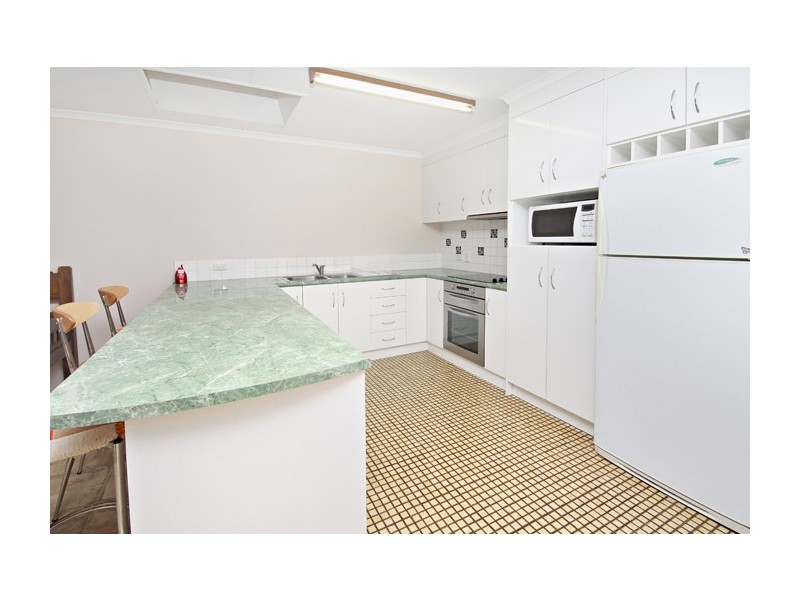 2/2 Anchorage Court, Tuckwell Court, Maroochydore QLD 4558