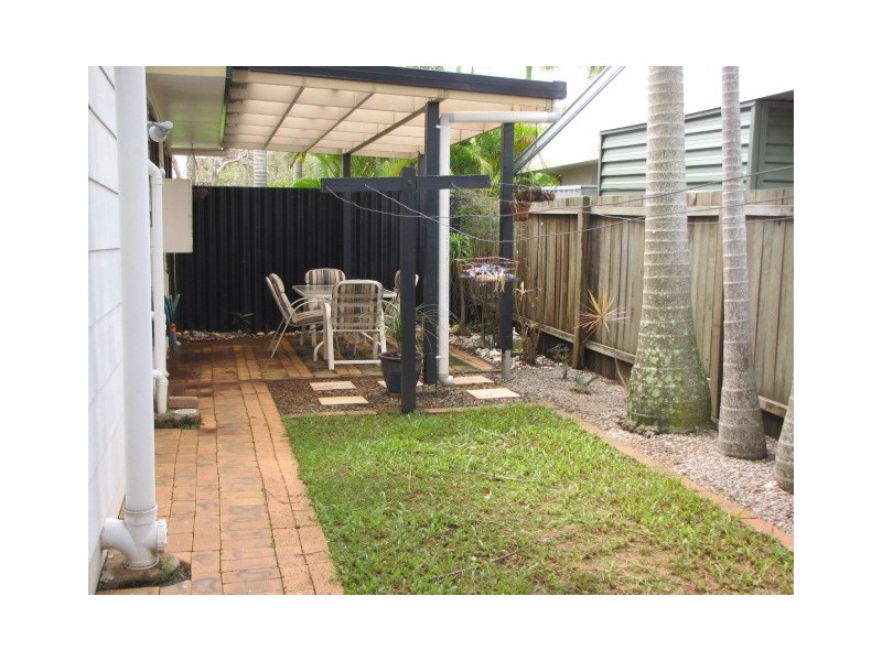 2 Kokoda Avenue, Bli Bli QLD 4560