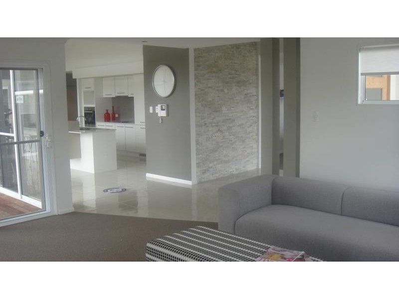 19 Forest Pines Boulevard, Forest Glen QLD 4556