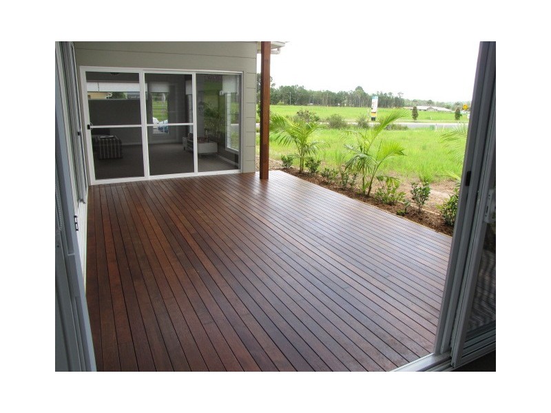 19 Forest Pines Boulevard, Forest Glen QLD 4556