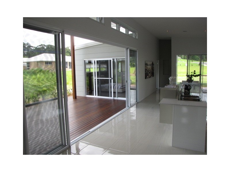 19 Forest Pines Boulevard, Forest Glen QLD 4556