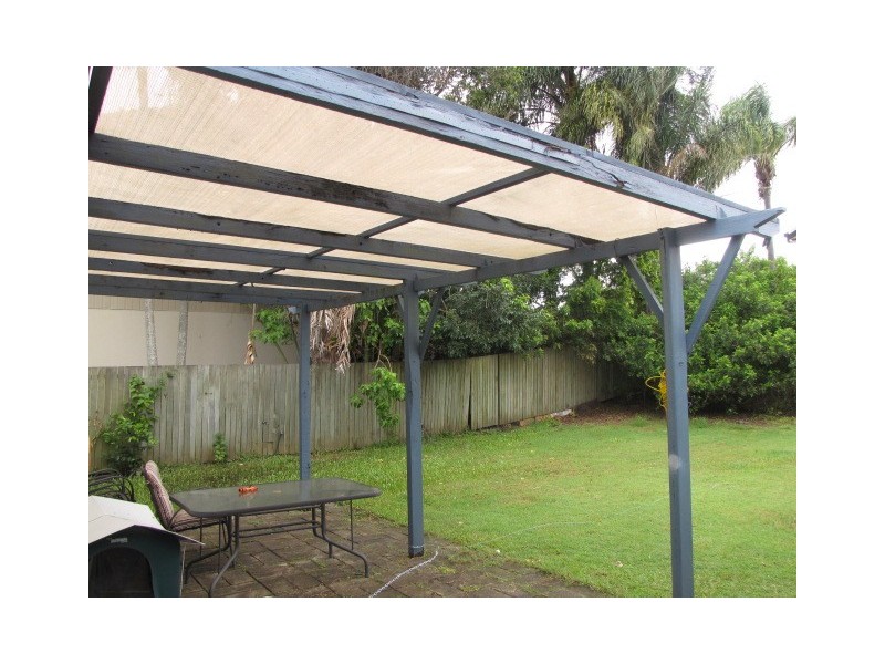 9 Tombarra Street, Mooloolaba QLD 4557
