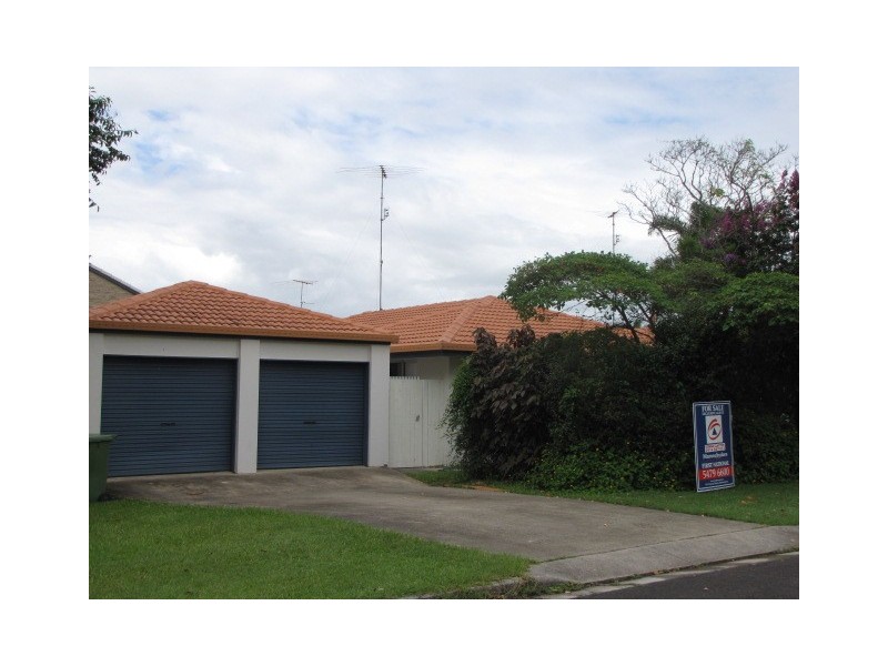 9 Tombarra Street, Mooloolaba QLD 4557