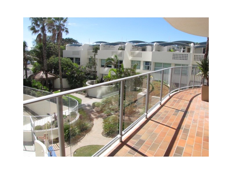 18/19 Chateau Royale, Memorial Avenue, Maroochydore QLD 4558