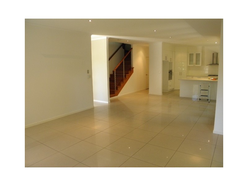 2/15 Broadwater Avenue, Maroochydore QLD 4558